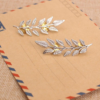 Elegance Leaf Shaped Brooch, Collar Pin in Silver or Gold - Better Mode